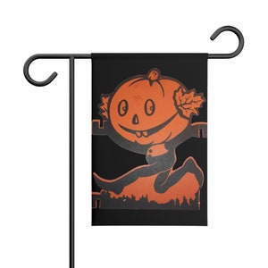 Vintage Jack-o&#39;-lantern Headed Scarecrow Garden Banner