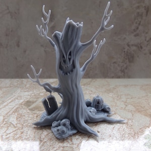 Paint Your Own Spooky Halloween Tree 3-D Resin Print Scene Figurine Crystal Witch Magick Shoppe