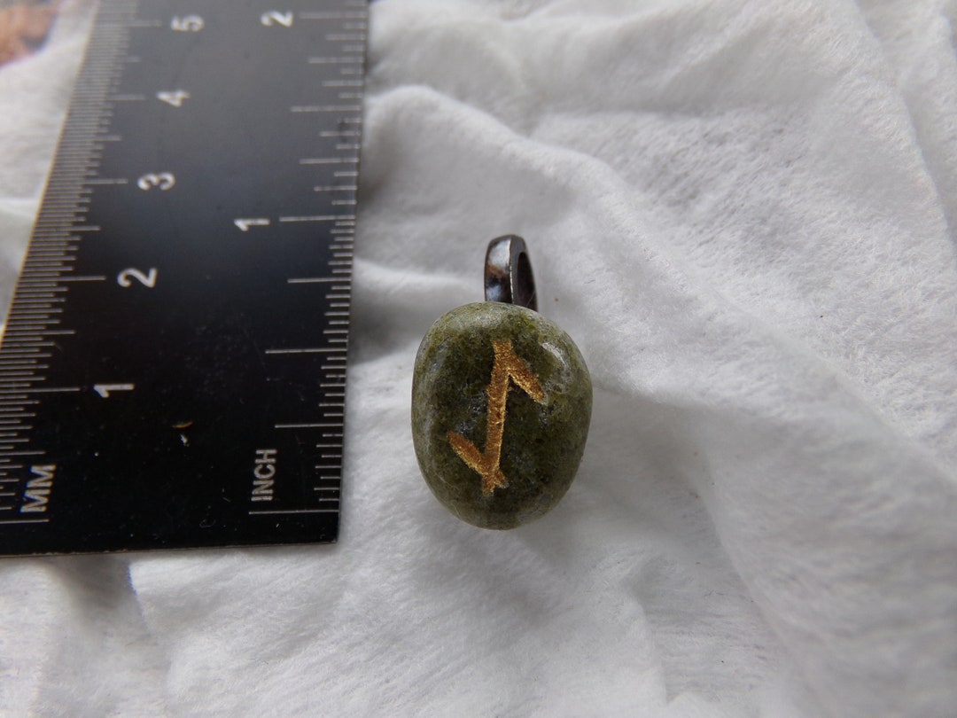 Eoh Rune Vesuvianite Eihwaz/erwaz/eo/eoh Rune Stone Pendant - Etsy