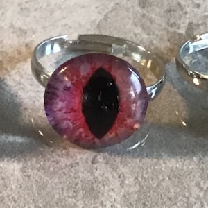 Red Dragon/Daemon/Monster Eye Glass Cabochon Adjustable  Silverplated Ring