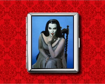 Lily Munster Vampire Dracula De Munsters Goth Vintage Metalen Portemonnee Stash Business Credit Card Sigaret ID IPod Houder Box Case