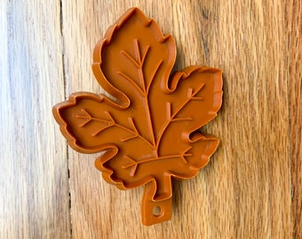 Vintage 1975 Hallmark Cards Inc Brown Leaf Autumn Fall Cookie Cutter