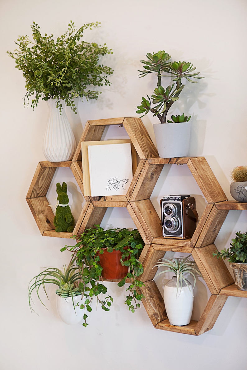 Finished Hexagon shelves with FREE center dividers Set of 3, 5 or 8 shelves Hexagon shelf, Honeycomb Shelf, Floating Shelf image 4