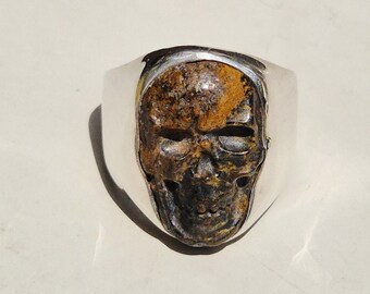 Silver ring with jasper skull – hand-carved – 925 silver – Tribal Spirit hallmark – ring size 52 (US 6) – 9.65 g