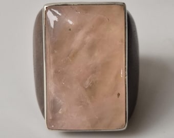 Large rose quartz ring rectangular 33.6 × 21.7 mm – 925 silver setting – statement ring handmade – Schmuckrausch Vintage 187