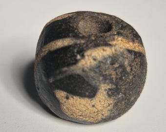 Antique glass bead with bird and sunburst design | Black-beige | 15.92 × 18.93 mm | Eroded Jatim-style bead | Wearable & Rare