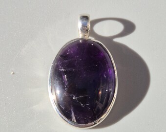 Amethyst pendant – dark purple – 925 silver – open cabochon setting – Bali workshop circa 2000 – Schmuckrausch Vintage 0022