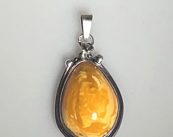 Amber pendant, Art Nouveau butterscotch caramel, 835 silver, antique, 2 hallmarks, Schmuckrausch Vintage 1088