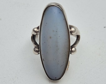 Silver ring Tribal Spirit 925 • Bohemian opal glass trade bead • Reimport Africa • Vintage unique piece 1990s I 1525