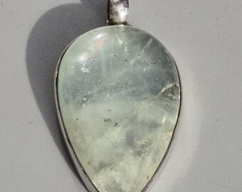 Large aquamarine pendant – drop cabochon set in 925 silver, light blue-green shimmering, handmade – Schmuckrausch Vintage