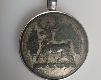 Pendant made from an antique British uniform button – deer – silver 925 – Tribal Spirit – unique piece – 5mm eyelet I 1097