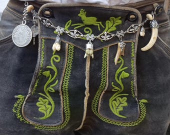 Antique, detailed men's charivari with oak leaves – 91.47g – 7 pendants & staghorn beads