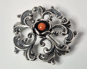 Traditional brooch in 925 silver with red coral, floral baroque design – Vintage Jewelry 1680