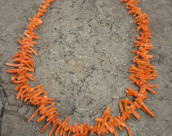 Coral branch necklace Sardegna Italy 1950s Vintage Coral Jewelry Frenzy Vintage 0469