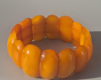 Art Deco Amber Bracelet – Butterscotch Orange with strong patina, 14 elements of genuine amber – Schmuckrausch Vintage 0057