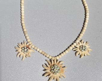 Antique Bavarian Edelweiss Necklace · German Trachten Jewelry · Hand Carved Bone · Dirndl & Oktoberfest I SR1956