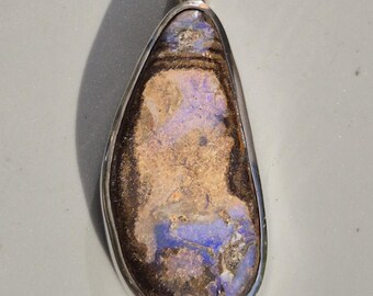 Boulder Opal Pendant Queensland – solid silver setting 925, freeform 17.81 g, handmade – Silvery Schmuckrausch Vintage 1660