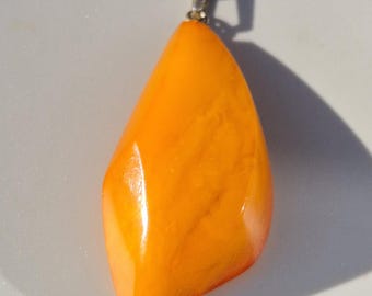 Art Deco pendant with chain in 835 silver – large butterscotch amber with bark texture, 11.38 g – Schmuckrausch Vintage 0621