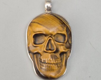 Tiger's Eye Skull Pendant – detailed carved, 925 silver, 47 mm, 13.07 g – Schmuckrausch Vintage 1862