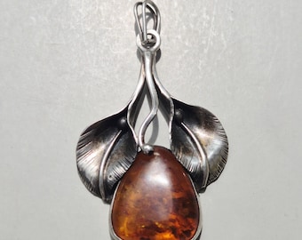 Art Nouveau pendant • Amber Cognac • Handmade, silver-tested • Flower motif • 60 mm I 1583