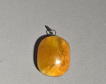 Antique Baltic Amber Pendant Butterscotch Honey Amber Silver Germany c.1930 – Schmuckrausch Vintage 1559