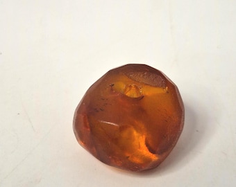 Antique German amber bead, Bückeburg traditional costume jewelry, 19th century, translucent, Schmuckrausch Vintage 0249