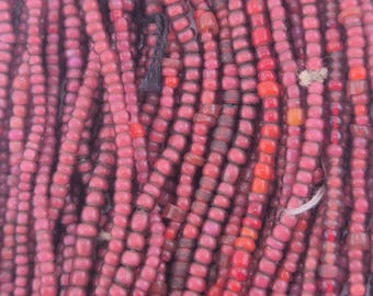 Vintage Whiteheart glass bead strands, 2 mm, dark red, Mae Sai Thailand, trade beads, 60 cm, Schmuckrausch Vintage 0140