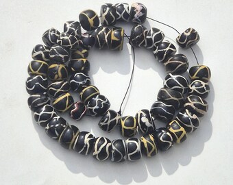 Antique strand of Murano Rattlesnake Trade Beads with Chevron Imitations, 50 beads, reimported Ghana – Schmuckrausch Vintage 1858