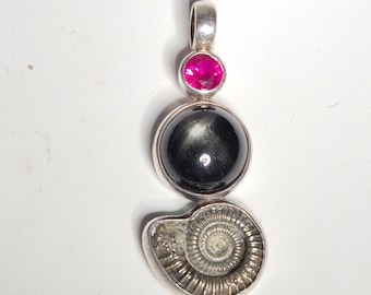 Minimalist pendant made of 925 silver with ruby, pyritized ammonite & obsidian – handmade unique piece 1152