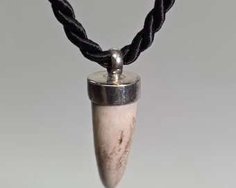 Bavarian Trachten Necklace with Vintage Deer Antler and Sterling Silver Pendant I SR1200