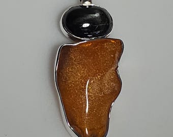 Amber pendant, star obsidian cabochon, natural finish, 925 silver, unique piece, workshop handcrafted, Schmuckrausch vintage 1920s