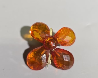 Vintage Baltic Amber Flower Brooch – Faceted Cognac Amber – 1930s-1950s I SR1626