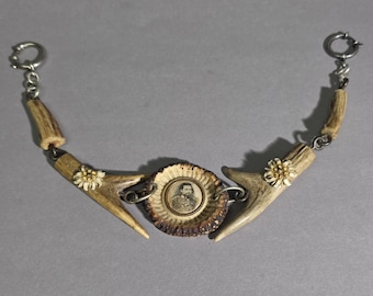 Antique staghorn charivari of King Ludwig II – 71 g, carved edelweiss, Bavarian traditional jewelry TS1433