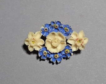 Antique Hand-Painted Bavarian Flower Brooch | Hand-Carved Bone | Germany c. 1900–1930 | Jewelry Rush Vintage I 1089