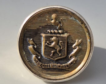 Silver signet ring with antique uniform button – lion in the coat of arms “Spectemur Agendo”, size 64 – Tribal Spirit Schmuckrausch Vintage