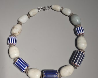 Antique Chevron Trade Bead Necklace, 6 Layer Chevron Beads, 925 Sterling Silver – Schmuckrausch Vintage 1064
