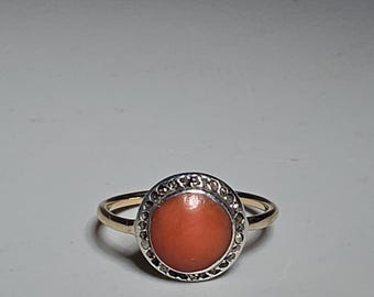 Antique 585 gold ring with Mediterranean coral marcasites, size 60, vintage jewelry.