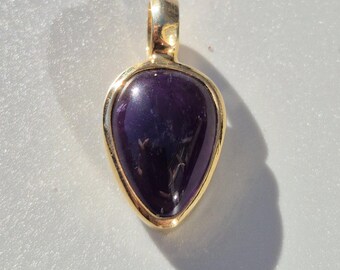 Amethyst pendant – dark violet, almost black, inverted teardrop, 925 silver gold-plated, 2.74 g – Schmuckrausch Vintage 0014
