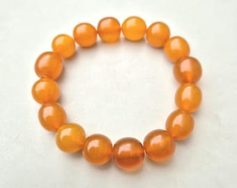 Bracelet made of pressed amber • USSR ca. 1950 • Honey color • Largest bead Ø 11.33mm • 14.87g • 862