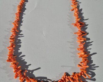 Coral branch necklace, Sardinia, Italy, 1950s, genuine Mediterranean coral, orange gradient, branches, gold-plated spring ring, vintage jewelry, size 37