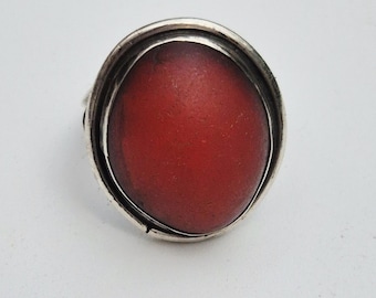Silver ring Tribal Spirit 925 • Antique glass bead from the African trade • Red egg cut matte • Unique vintage 1990s I 1523