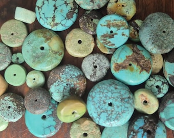 Hubei Turquoise Donuts Lot 87.71 g – 39 pieces 23.5–6 mm – China Export 1990s – old stock Schmuckrausch Vintage 1005