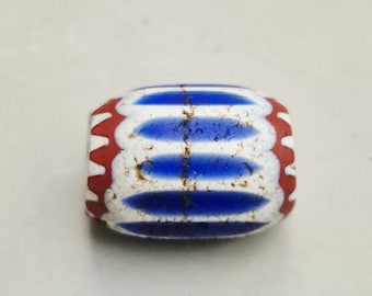 Antique egg-cut chevron bead – 6 layers blue, red, white – beautiful shape – trade bead – approx. 19.7 × 14.7 mm – collectible