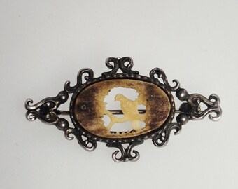 Antique traditional costume brooch with a carved bird made of stag horn – baroque filigree design, jewelry for Dirndl & Oktoberfest 1272