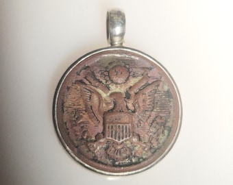 US uniform button pendant – Great Seal – Silver 925 – Tribal Spirit – Unique – circa 1940s – 5mm eyelet I 1109