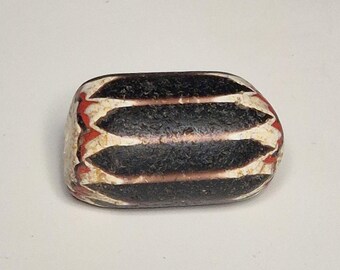 old and rare 5 layer black chevron glass bead Murano Venice Africa trade