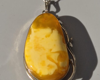 Art Nouveau pendant, silver with amber, butterscotch and honey oval cabochon, patina, certified handmade, Schmuckrausch Vintage 1917
