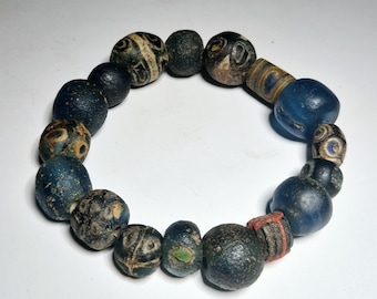 Bracelet made of rare antique glass beads from West Africa, Mali Eyebeads
