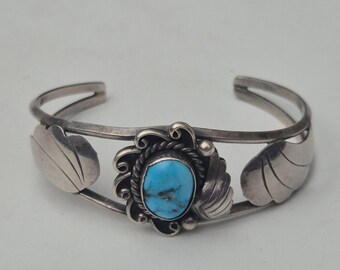 Navajo ladies' sterling silver turquoise bangle by Angela Lee, floral Art Nouveau design, USA, circa 1990s, 57 mm Ø (1439)