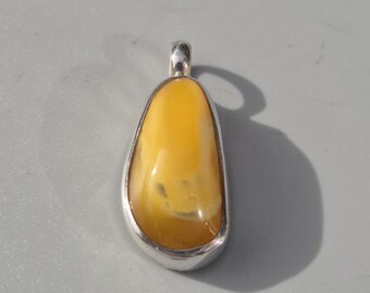 Amber pendant oval – silver 925, partially sun-clear, butterscotch & honey, 35 mm, 6.66 g – Schmuckrausch Vintage 1926